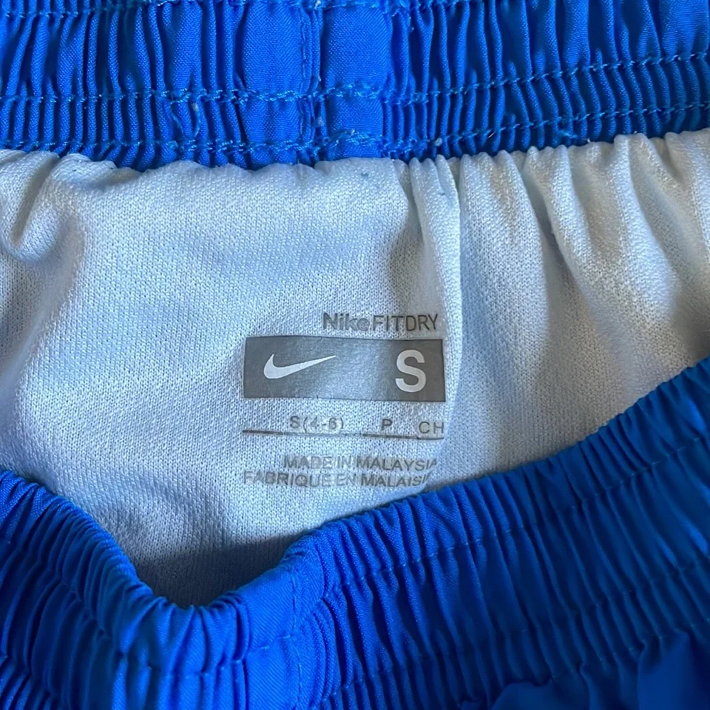 Nike size small royal blue tempo shorts - Picture 3 of 5